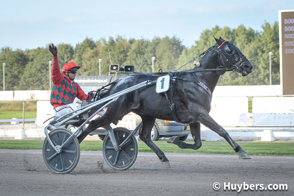 GRAND PRIX DE VICTORIA PARK (GREENART TROPHY) Valko Jenilat with Eric Raffin